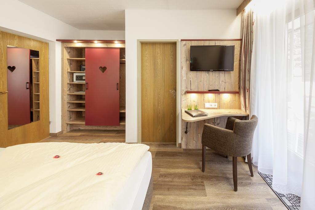 Raffl'S Hotel Leutasch Eksteriør billede